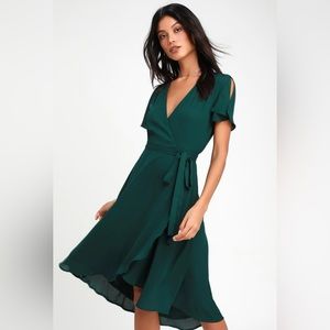 ✨NEW✨ Emerald Green Midi Wrap Dress Lulus size S